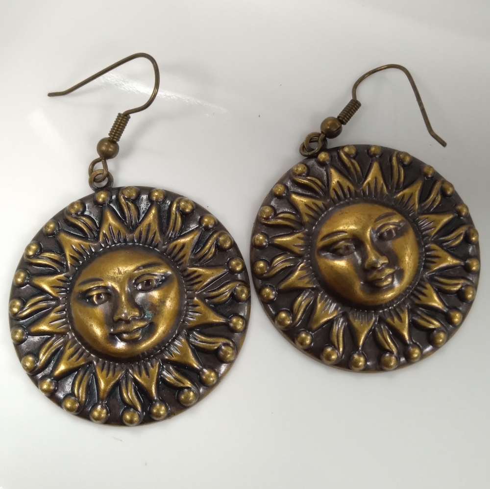 Golden Sun Face Earrings